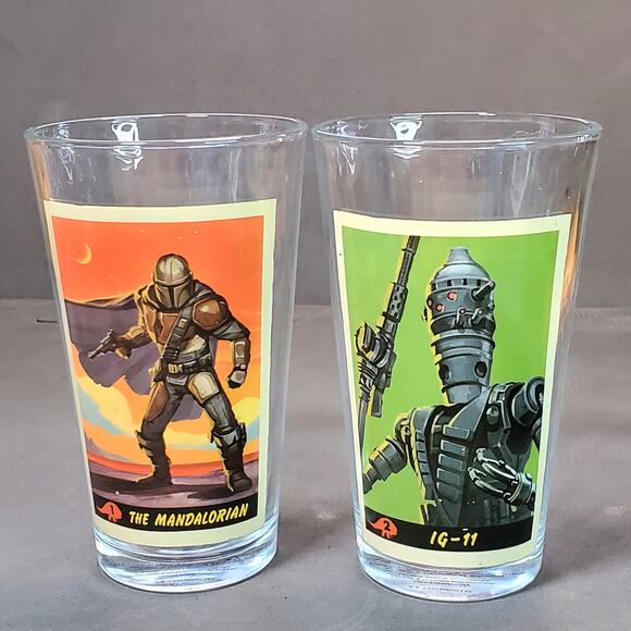 Lucasfilm Star Wars The Mandalorian and IG-11 Image 16 oz - Picture 1 of 11